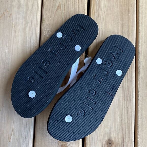 Ivory Ella Thong Sandals - Picture 5 of 6